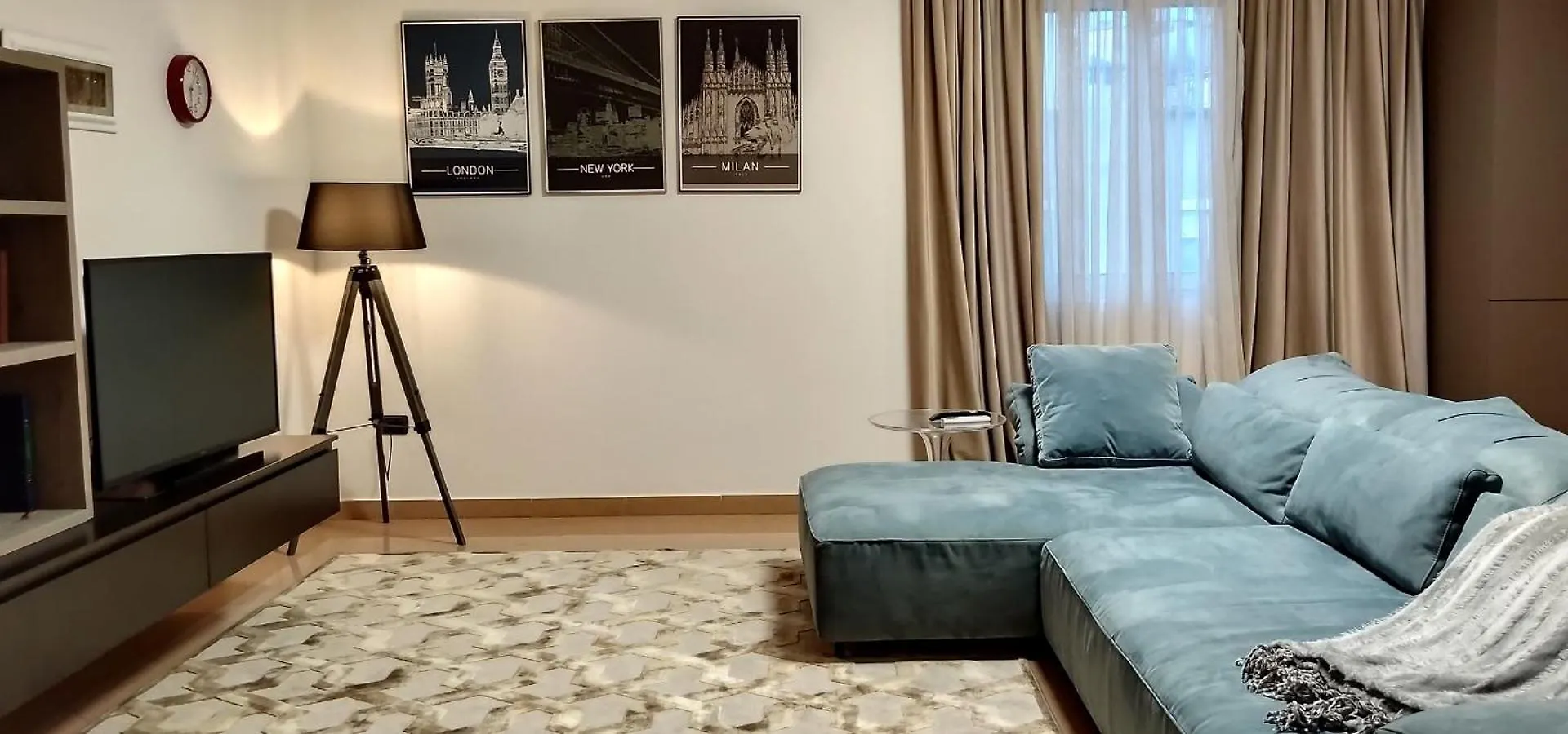 Villa Chaplin Tirana